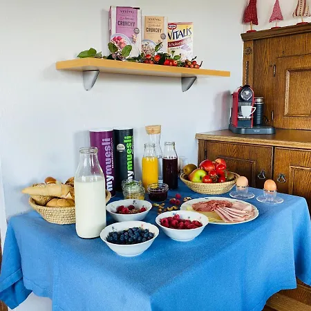 Haus Bergsicht Homestay *