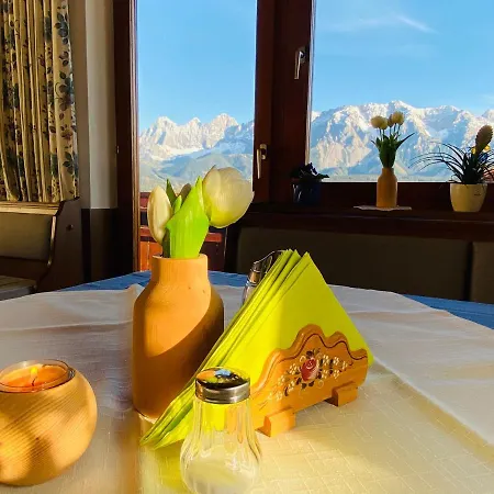 Haus Bergsicht Homestay Schladming